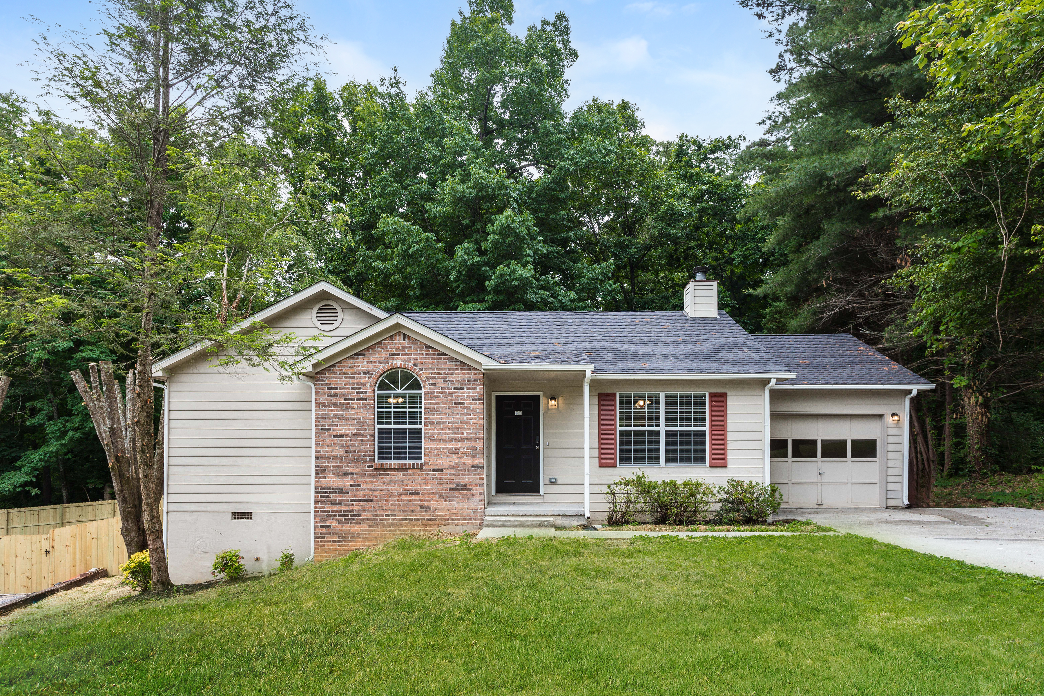 2517 Hammond Ln KNOXVILLE, TN 37912
